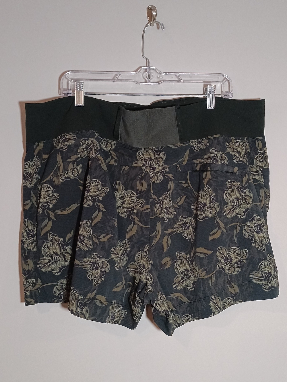 Athleta Trekkie North Printed Shorts Plus Size 20